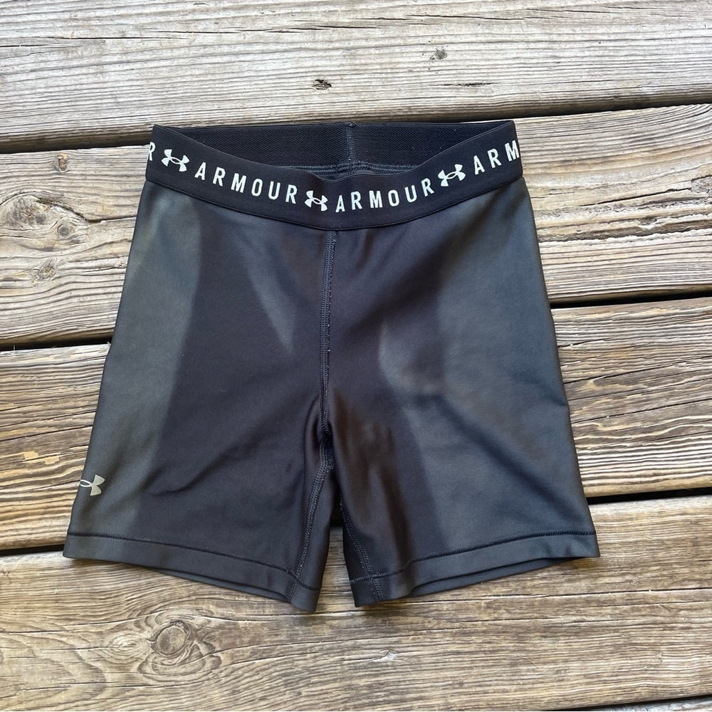 Women’s XS 5 inch Inseam grey black pattern spandex running shorts athletic - Picture 1 of 5